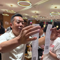 手机报·晚报丨西贝能赢罗永浩吗？于东来发文感谢西贝；河南宣布：真金白银补贴购房者