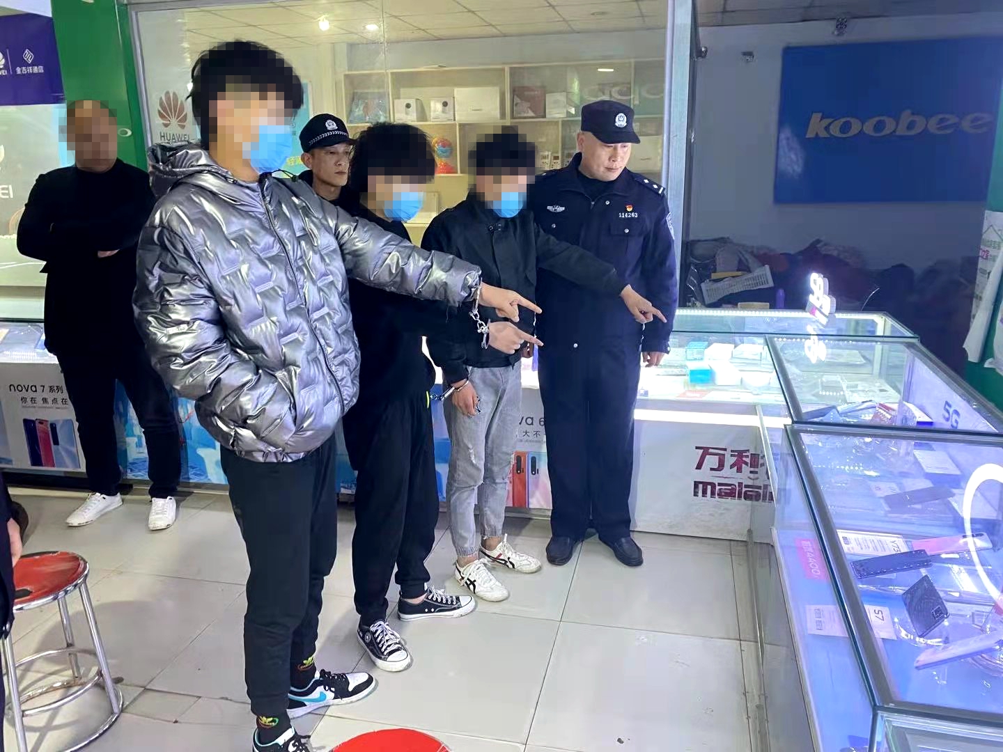 4名窃贼团灭 杞县警方端掉团伙破获窃案 - 新界