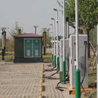 濮阳市规模最大电动汽车充电站投入运营