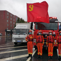 再战强降雨！郑州消防2000余名指战员在全市86个救援站执勤待命