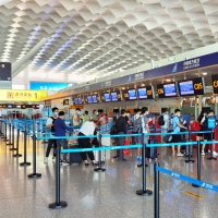 郑州机场客运航班量快速回升 机场巴士恢复运营