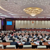 河南省十三届人大常委会第二十七次会议召开