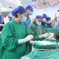 胸怀“中国心”！全球首例超小型人工心脏植入术患者恢复正常状态