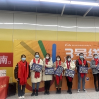 郑州禁毒宣传进地铁 平安出行不“毒”行