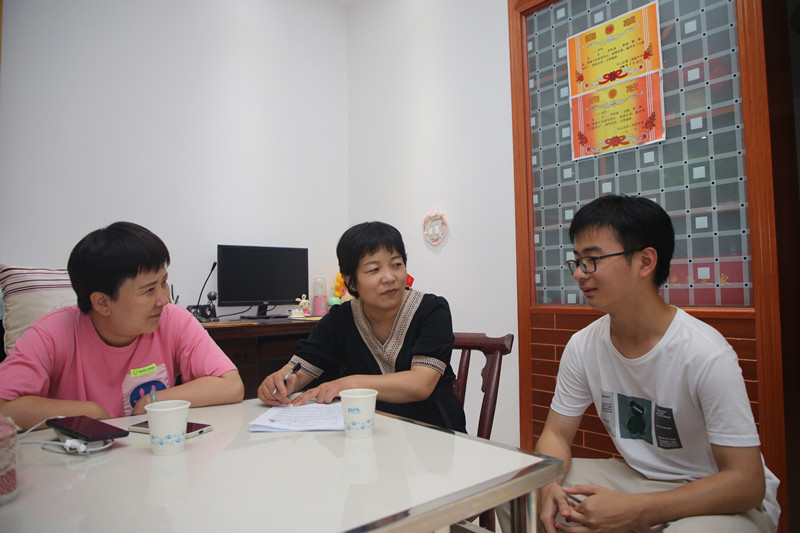 刘鹏2.jpg