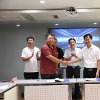 三块裸眼3D大屏亮相淮阳 震撼视觉大片河南手机报帮你呈现
