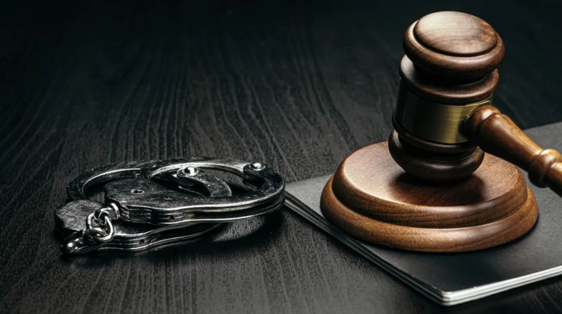 “两高”发布司法解释：明确洗钱相关犯罪的认定标准