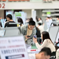 多地放宽应届生认定标准 支持毕业生就业