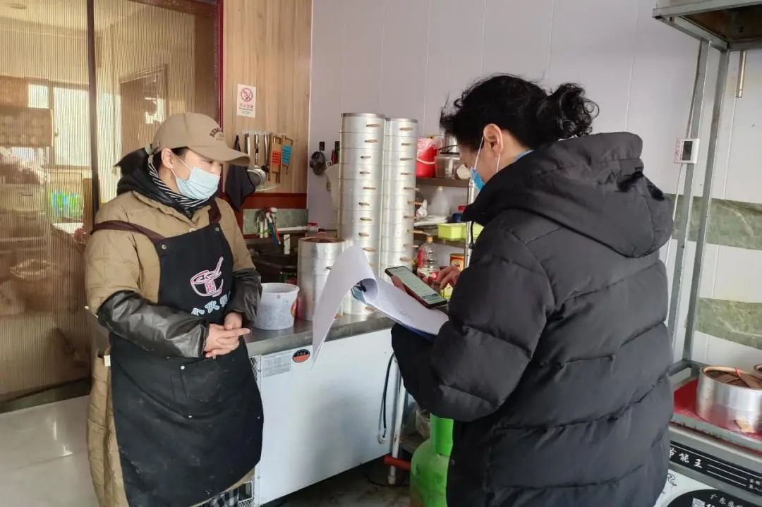 新门关街道演武厅社区开展消防安全检查工作