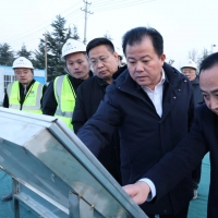 城乡一体化示范区领导调研区重点项目建设与商超运营情况