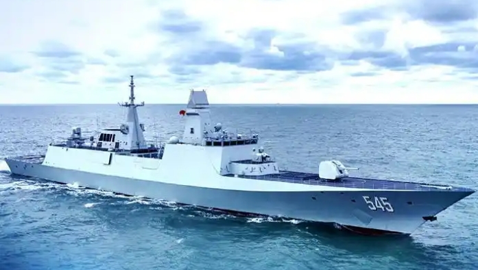 中国海军054B护卫舰首舰漯河舰交接入列