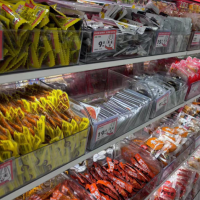 手机报·晚报丨最小包装食品，需要标注生产日期吗？四川巴中多车相撞，致5死1重伤