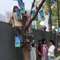 手机报·早报丨始祖鸟的“烟花秀”，人们在担忧什么？凭《731》电影票根，河南这些景区免门票