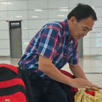 手机报·早报丨央视曝光假钻戒,很多冒充“河南造”;郑州成全国首个编制全龄友好城市规划的城市