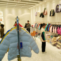 手机报·晚报丨300元以下基本买不到真羽绒服？黄河即将进入凌汛期