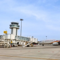 手机报·早报丨前三季度结婚登记同比增加超40万对；美乌代表称日内瓦会谈“取得进展”