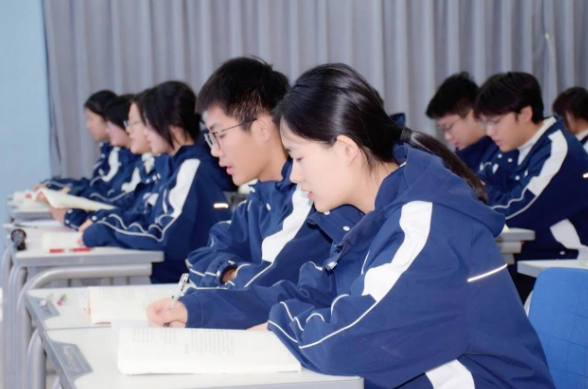 1765183343727.png c994350d-b189-4484-aaf6-423dcb02ca25.png