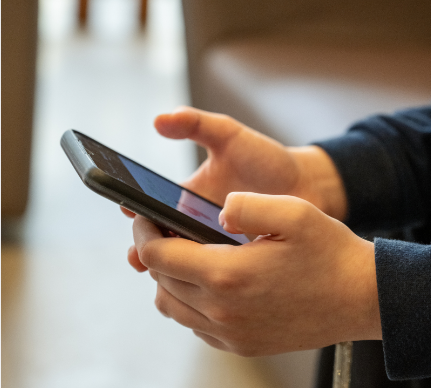 向好友发不雅照算违法？解读来了