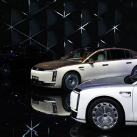 手机报·晚报丨“国补”落地 买新能源车省多少钱？六部门：医疗卫生机构不得开展殡仪服务