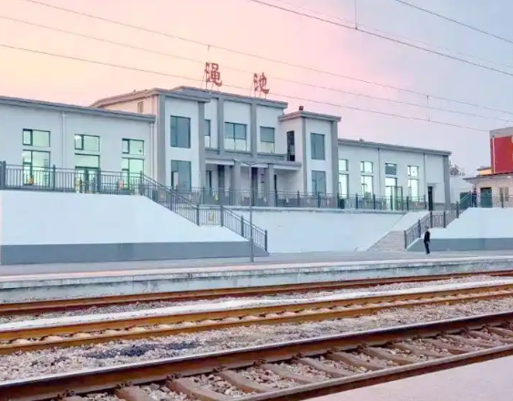 新春走基层·我在，我看，我记录丨一抹暖色映归途