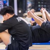 手机报·晚报丨国家出手体重管理，成效如何；大风降温今夜河南陆续上线！