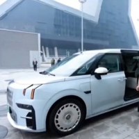 手机报·早报丨油价涨了 冲锋衣可能更贵；20℃来了！河南明起大回暖