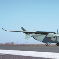 有效载重能力高达3.5吨 全球最大货运无人机在郑首飞成功