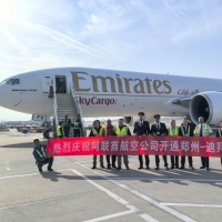 手机报·早报丨擦窗机器人卖爆了 价格也打下来了！白宫否认美国正考虑在伊朗使用核武器