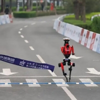 手机报·早报丨铁路12306三天内共拒绝出票105.6万张；WSBK荷兰站第二轮正赛，张雪机车获第七名