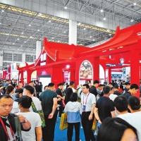 2025年中国食品工业经济运行情况出炉 社会消费品零售总额首破50万亿元