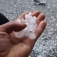 手机报·早报丨警方通报“游客劝阻吸烟被打”；三部门联合整治旅游市场强迫购物