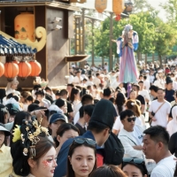 游古都，体验“一秒入戏”（来河南冇 全国统一大市场的“中”极体验）