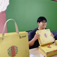 河南一万名乡村振兴村级协理员带编上岗