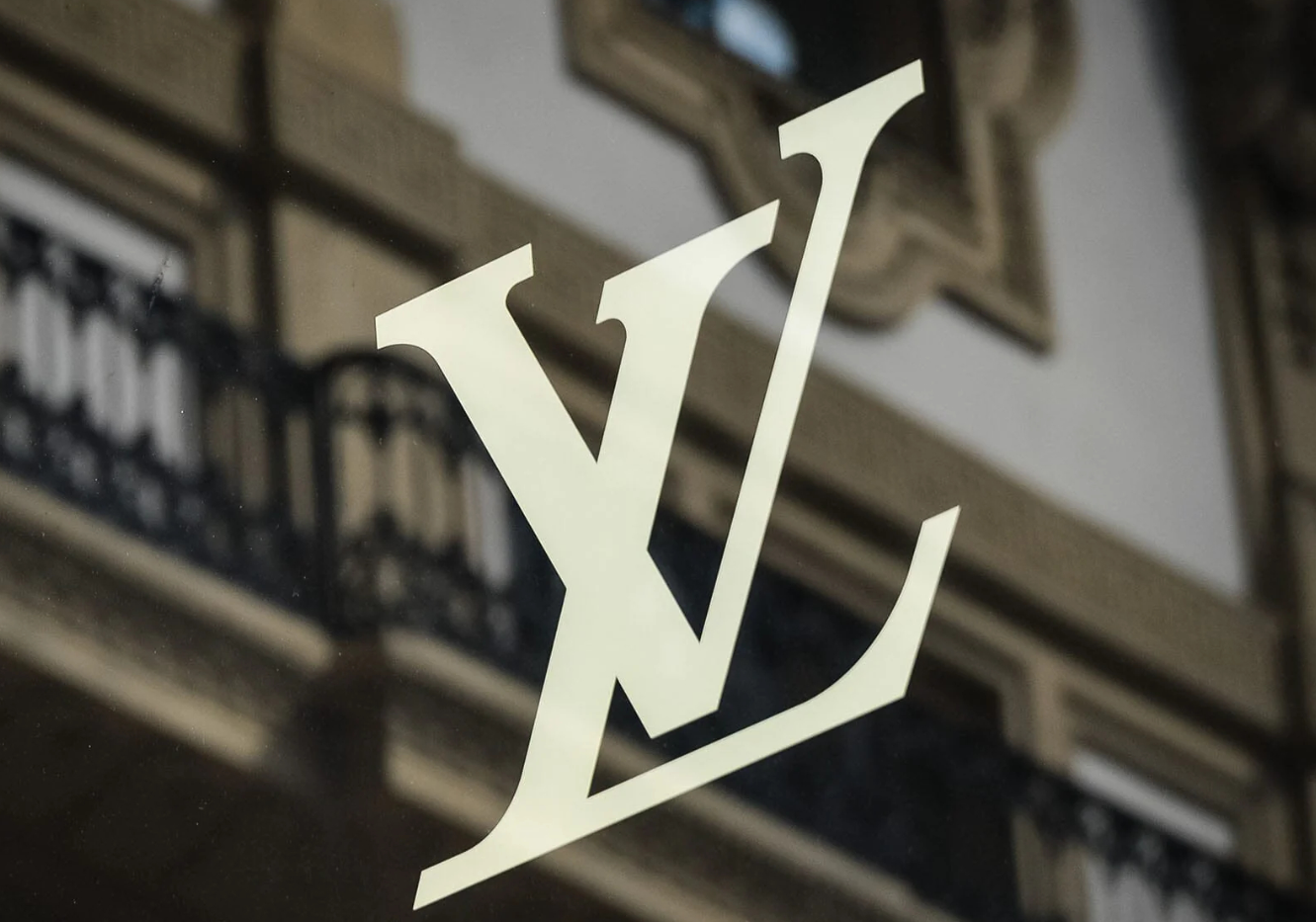 1784017993715.png LV.png