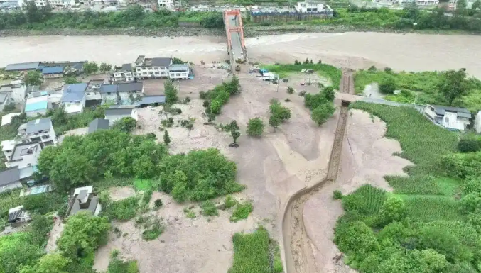 科技助力预警 四川泸定93人成功避险泥石流