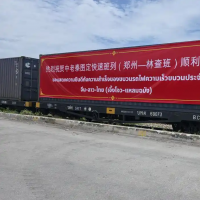 手机报·早报丨多品牌手机集体涨价 部分机型涨1000元；湖南一小学开学首日有学生无教室上课 官方通报