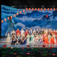 手机报·早报丨四层以上新房将装电梯，为何值得关注；上海男子长期熬夜刷手机确诊血管性痴呆